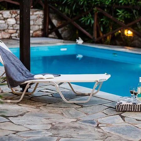 וילה 10 Elies קורופי