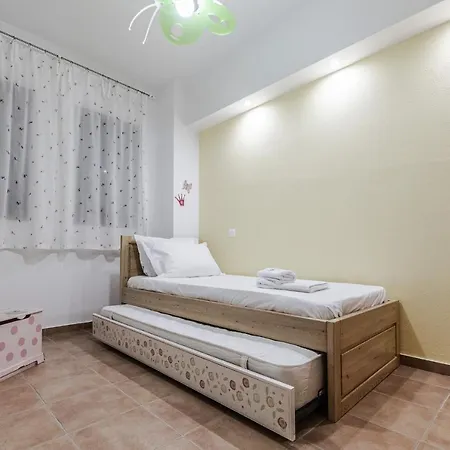 10 Elies Villa Koropi