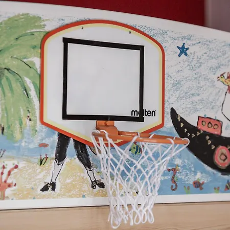 10 Elies וילה קורופי