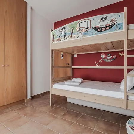 וילה 10 Elies קורופי